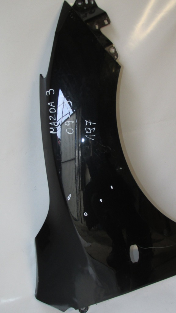 Mazda 3 2 09-13 крыло  перед передний правый Недорого