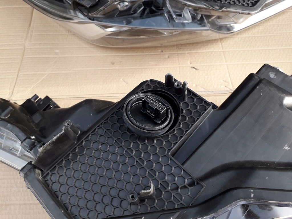 фото №8, Лампи передні комплект toyota chr ліва права