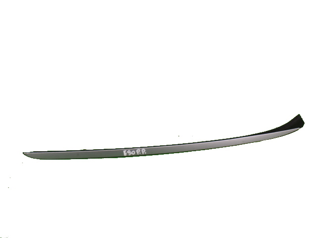 фото №1, Молдинг правая перед стекло bmw e90 e91 titansilber