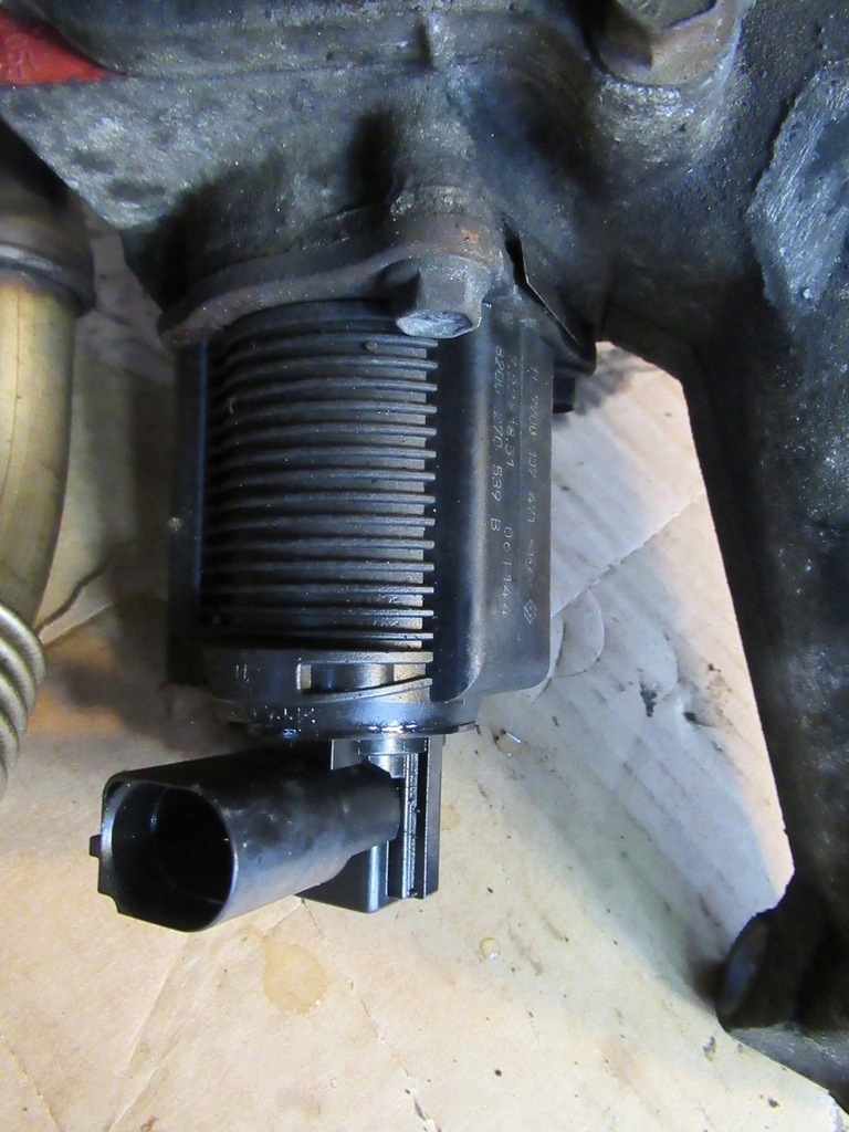 фото №1, Клапан egr trafic master vivaro 2.5 dci 8200270539