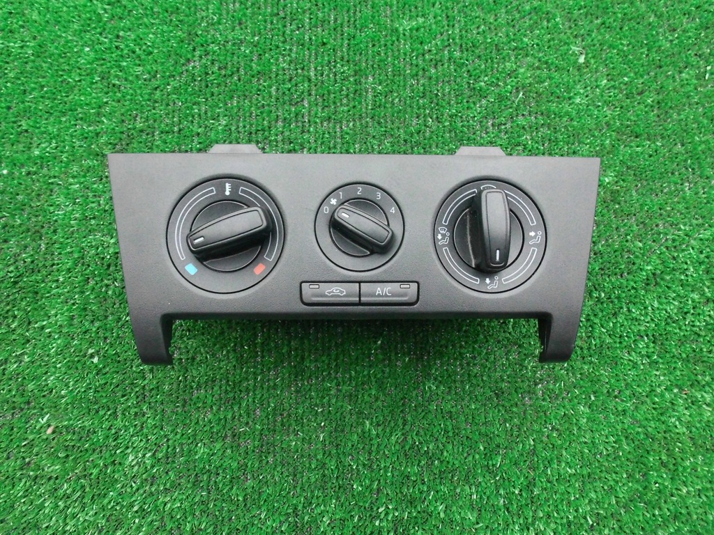 фото №1, Панель кондиционера 5ja820045a skoda rapid 2014r.