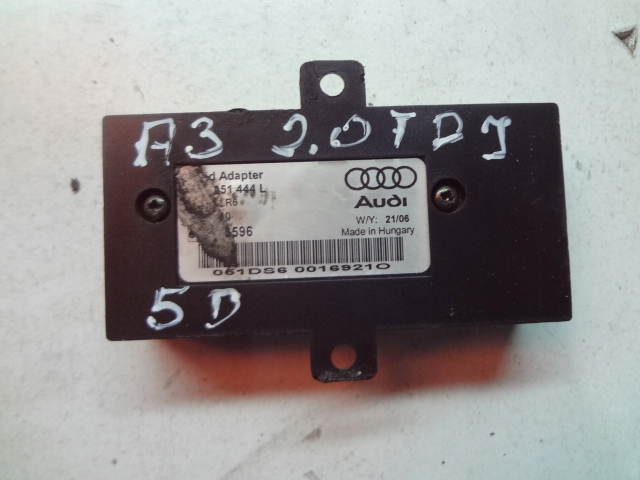 фото №1, Audi a3 8p 04-12r модуль адаптер ipod 000051444l