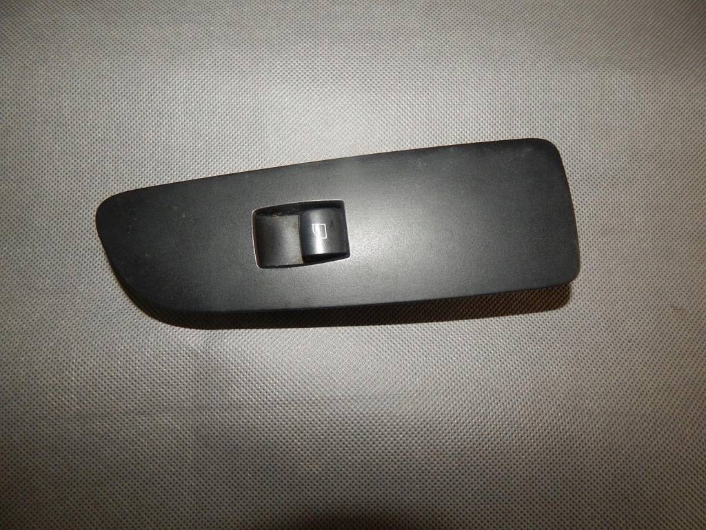 фото №1, Bmw 1 e-87 переключатель стекло правый