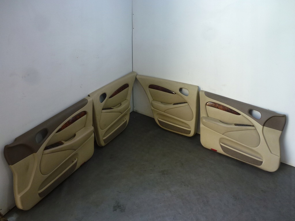 фото №1, Обшивка обивка дверь правый задняя jaguar s-type