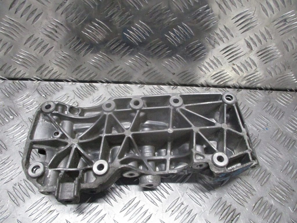 фото №2, Кронштейн bmw 3 f30 2.0d