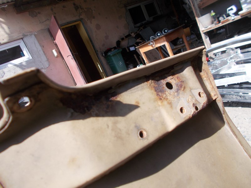 Капот mercedes w115 Доставка