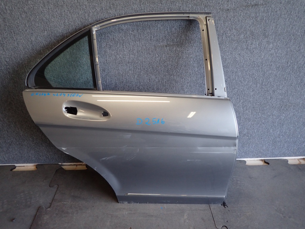 фото №1, Дверь задняя правое mercedes c klasa w204 sedan