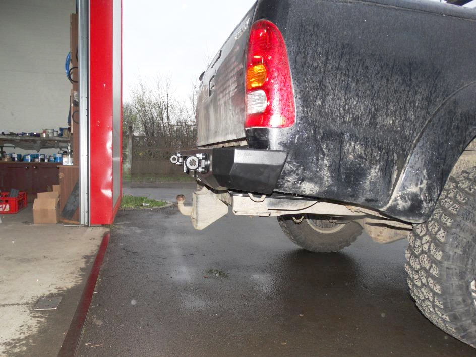 фото №9, Бампер задняя задний toyota hilux металлический стальной