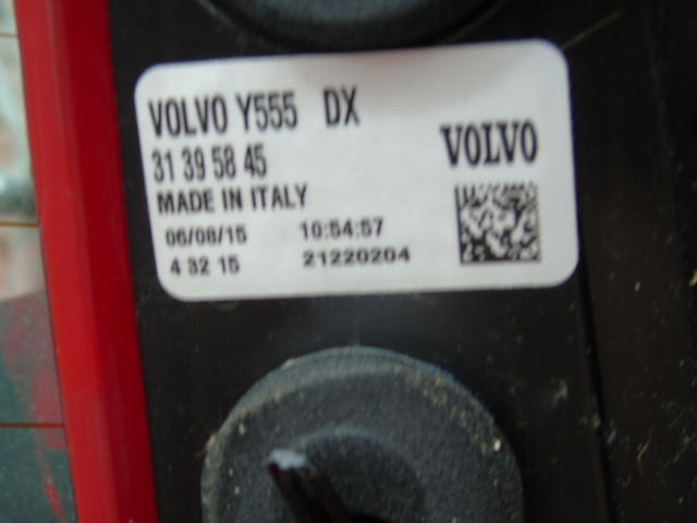 фото №8, Volvo v40 лампи бампер кришка багажника задня 2015r.