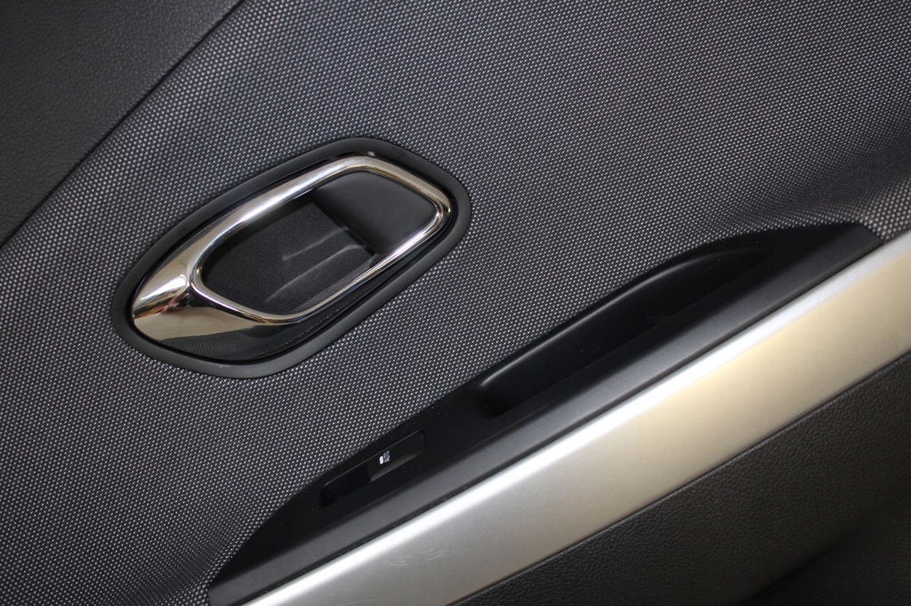 фото №1, Обшивка дверь правый задняя hb 5 d ceed ii 12-17 r