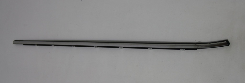 фото №1, Kia ceed ii gt молдинг декоративная дверь перед правая