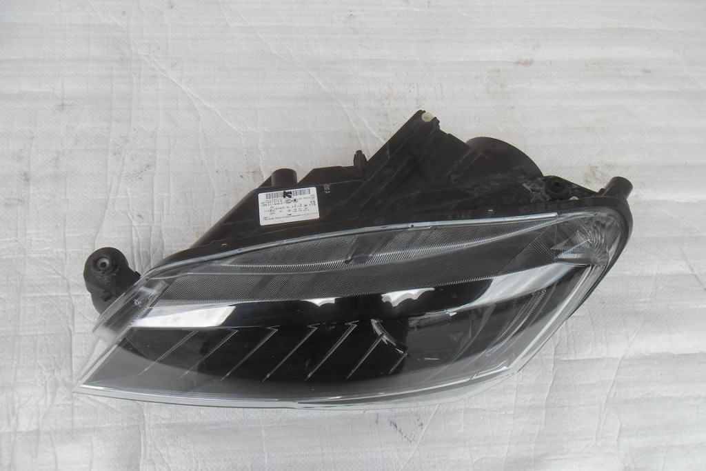 фото №13, Skoda оригинальный номер 3v1941015a лампа левая перед