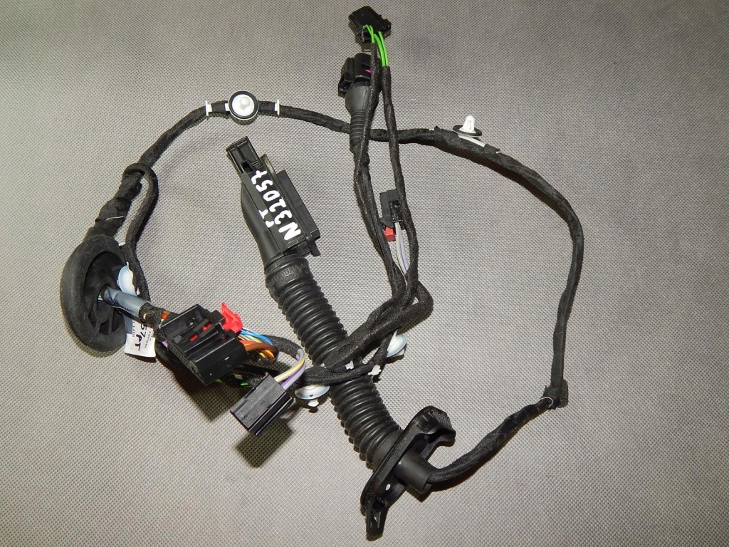 фото №1, Audi a3 8v жгут дверь правый задняя 8v4971687k