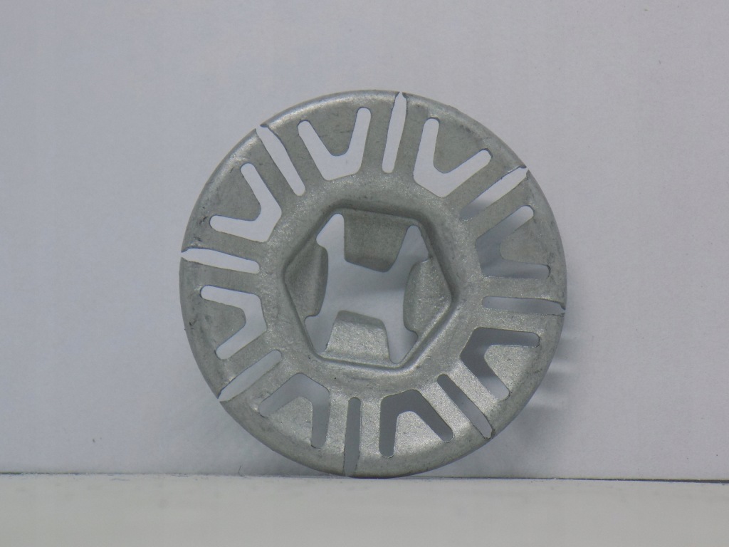 фото №7, Audi q7 2005-2015 пластины клипсы крепления монтаж