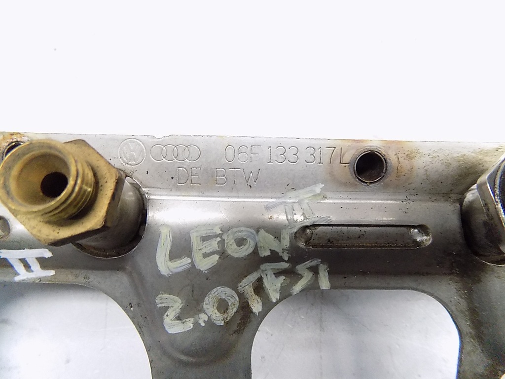 фото №6, Молдинг упорскування seat leon ii 2.0 tfsi 04e133036a