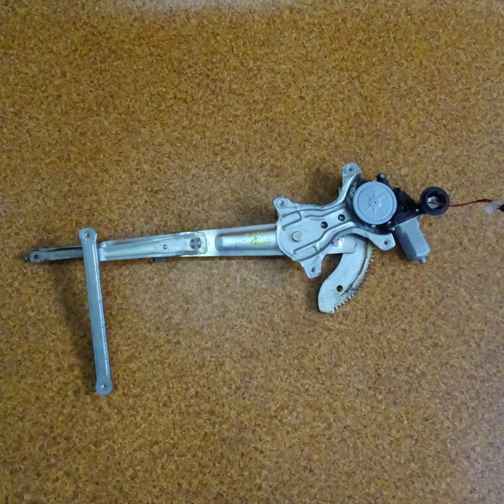 фото №1, Daihatsu terios 07r подъемник окон задняя правый