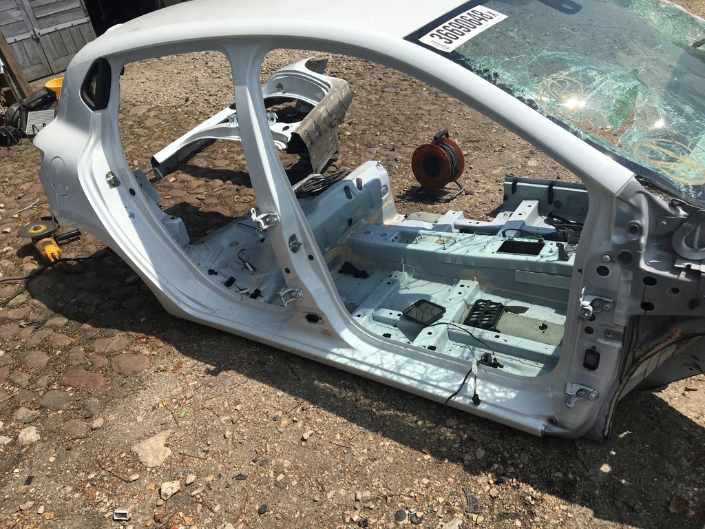 фото №1, Крыло четверть bok clio iv белый