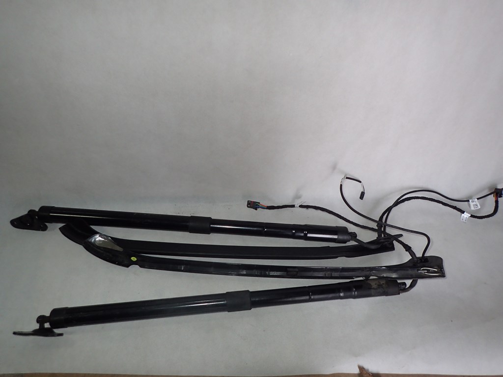 фото №1, Dw touareg 7p привод электрический крышки 7p6827711