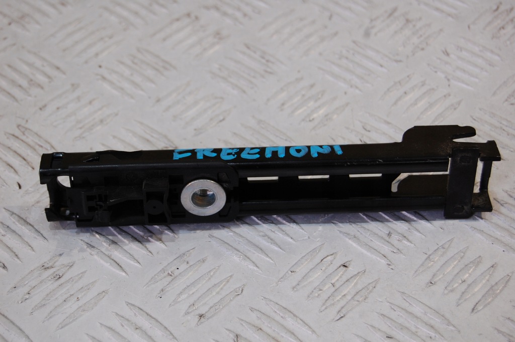 фото №1, Регулировка ремней безопасности fiat freemont