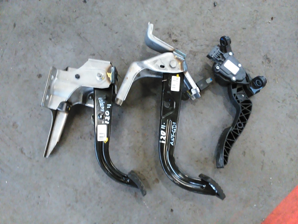 фото №1, Hyundai i20 ii 2015- 1.0 t педаль зчеплення гальма