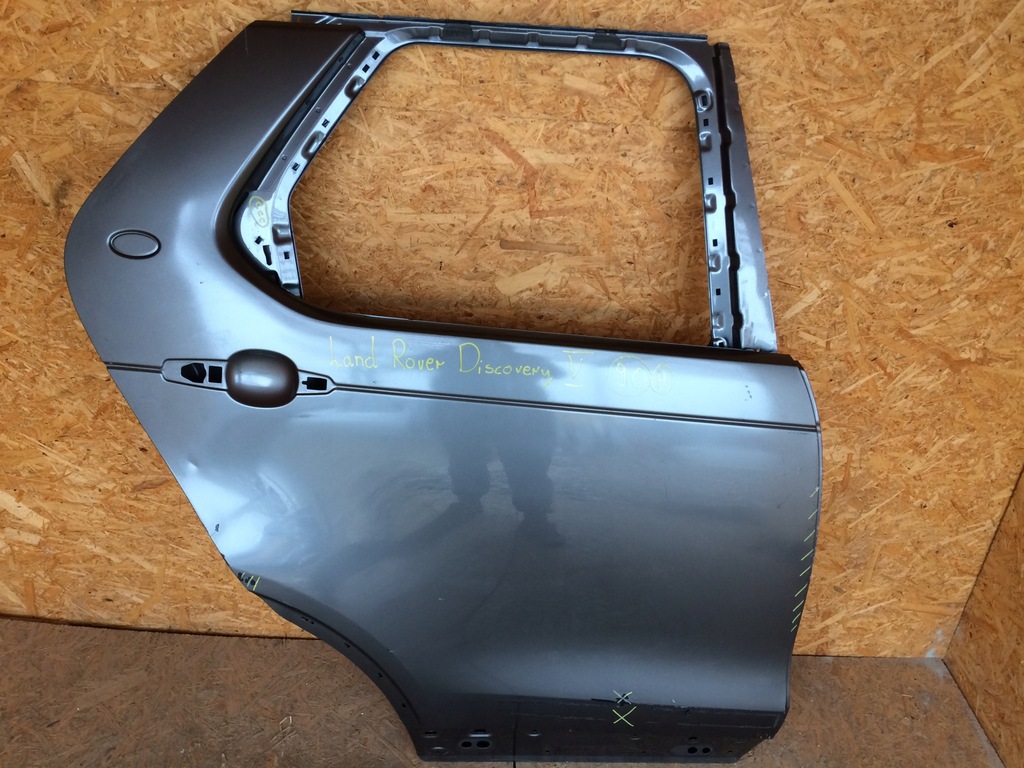 фото №1, Land rover discovery 5 v 2017r- двері задні праве задня