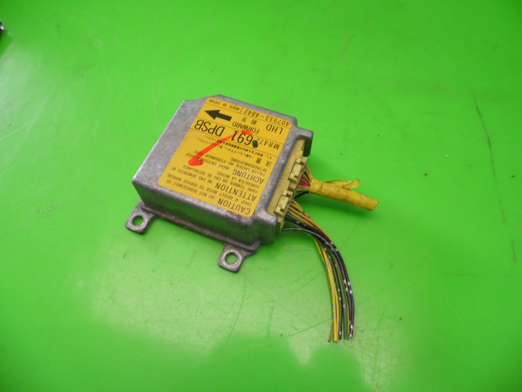 фото №6, Модуль датчик подушка безопасности mitsubishi space runner ii 99-