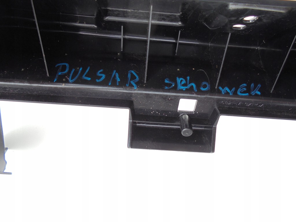 фото №7, Nissan pulsar бардачок основание корпус 682pm3zp0a