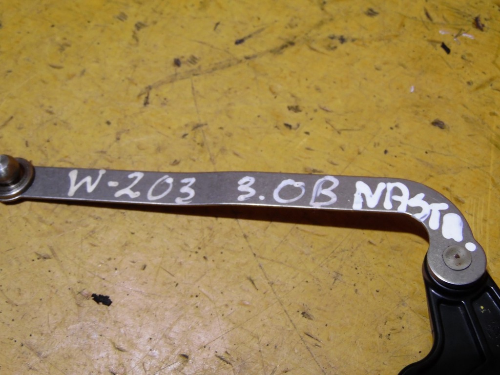 фото №5, Cięgło регулятор mercedes w203 3.0b 06r