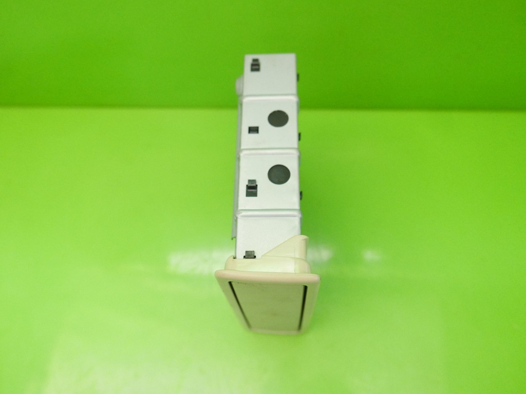 Кронштейн подставка подстаканник задний  lexus ls ls460l 12-17 с Разборки