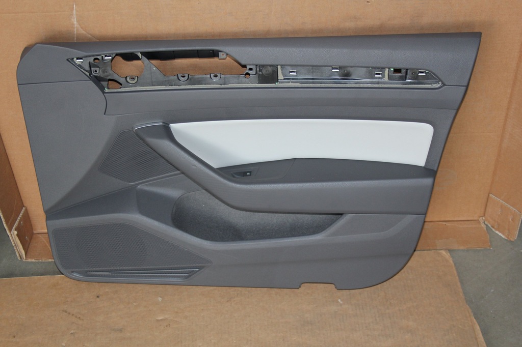 фото №1, Оббивка двері перед праве vw arteon elegance