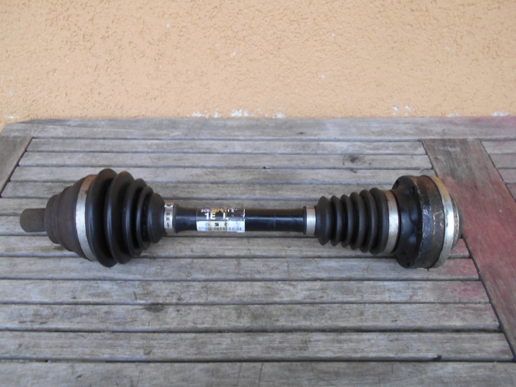 фото №1, Привідний вал передня ліва vw passat b6 b7 3c0407271e