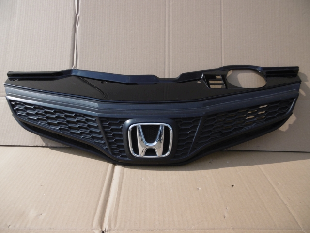 фото №1, Honda jazz lift 2011- решётка радиатора решётка радиатора