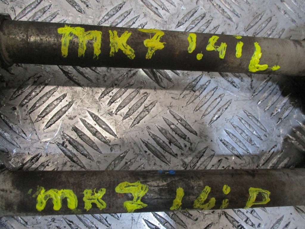 фото №4, Приводной вал правая ford fiesta mk7 1,4i