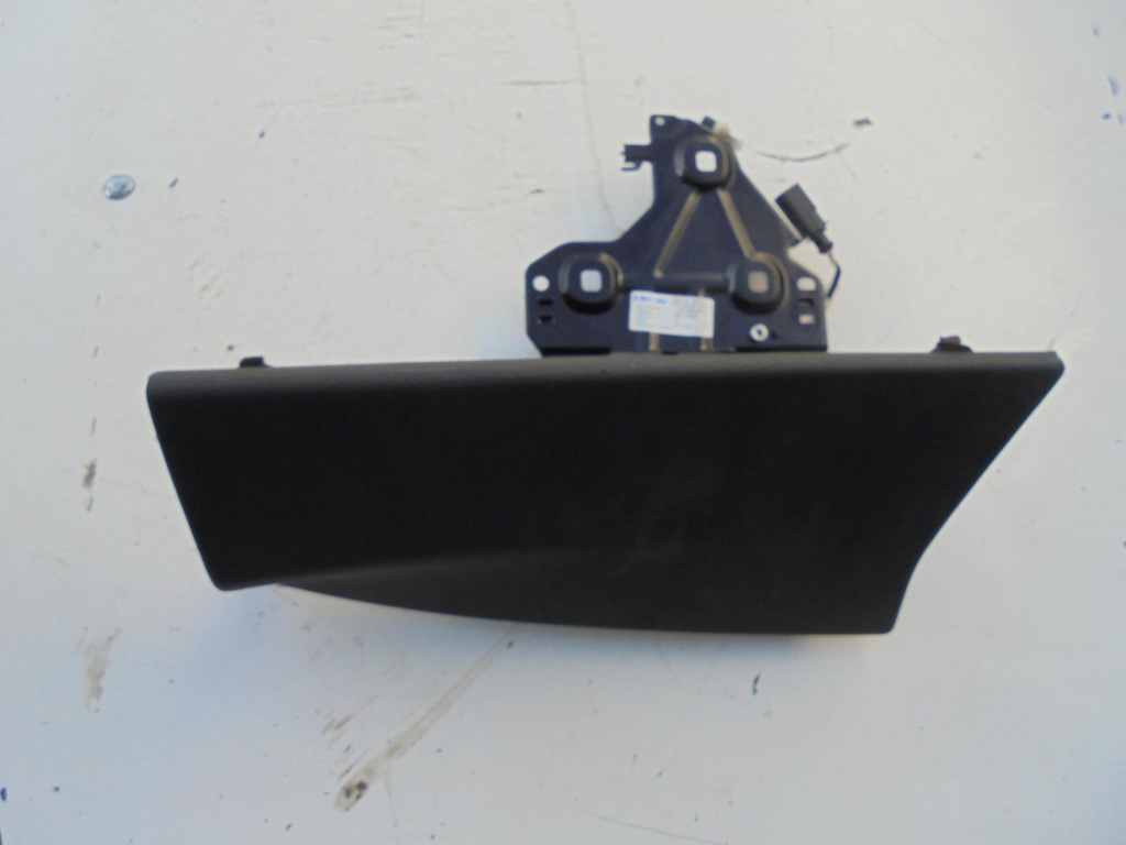 фото №1, Заглушка крыша левая 1q0868852c vw eos -доставка-