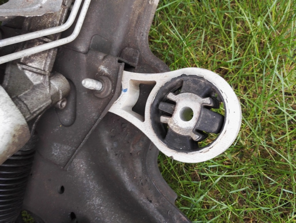 фото №6, Подрамник подвеска подрамник trafic vivaro 07-14 2.0dci