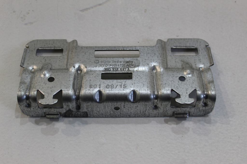 фото №1, Mbm vw passat b8 кронштейн потолочный 3g0858687a