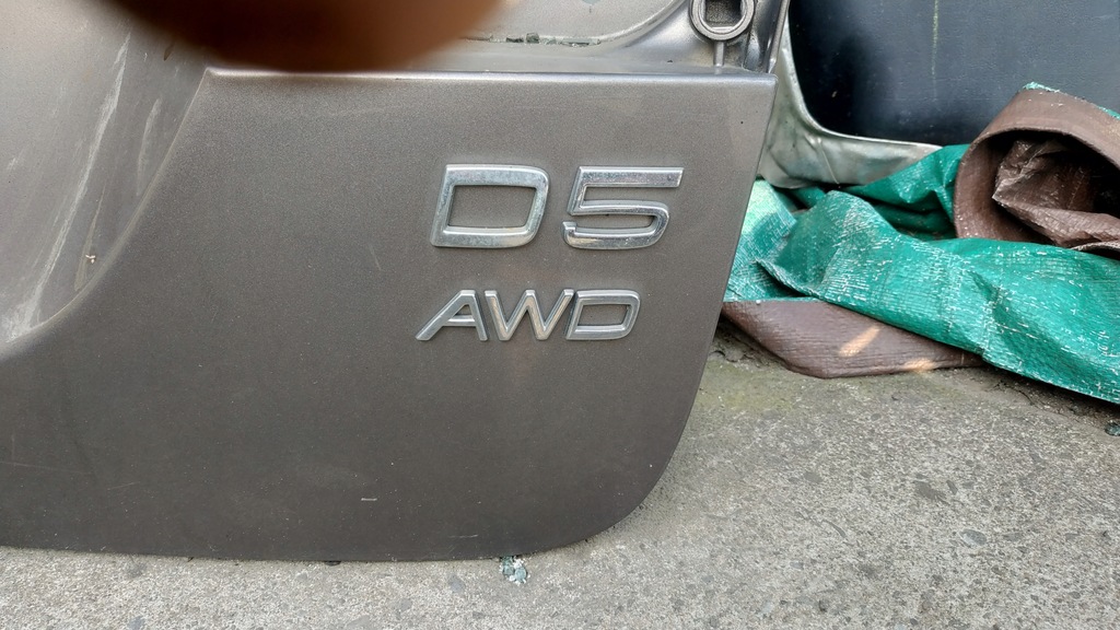 фото №4, Volvo v70 xc70 - кришка багажника задня задня емблема джгут