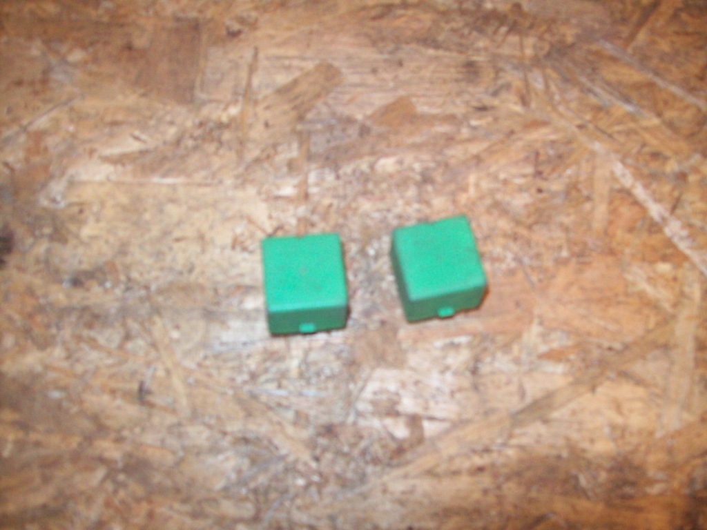 фото №1, Citroen c8 2,0 16v 2004 реле