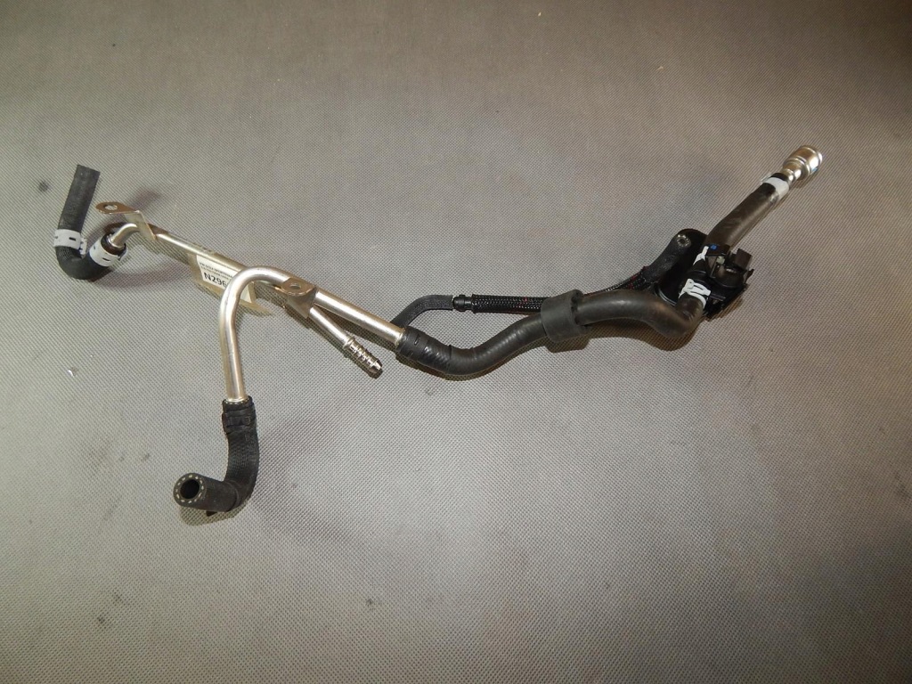 фото №1, Vw golf sportsvan шланг топливный 04l201360g