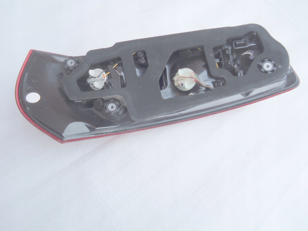 фото №4, Citroen c4 picasso ii 2015r лампа кришки оригінал