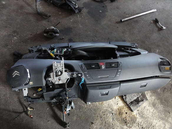 фото №1, Citroen c4 picasso консоль подушка безпеки x3 ремені оригінал