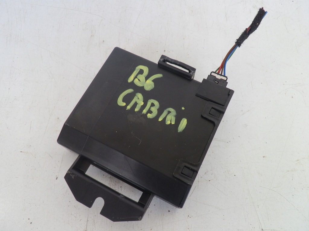 фото №3, Audi a4 b6 cabrio модуль блок керування руху 8h0951177