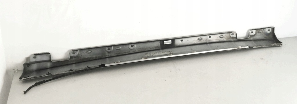 фото №3, Mercedes-benz оригінальний номер a2036900640 молдинг накладка поріг