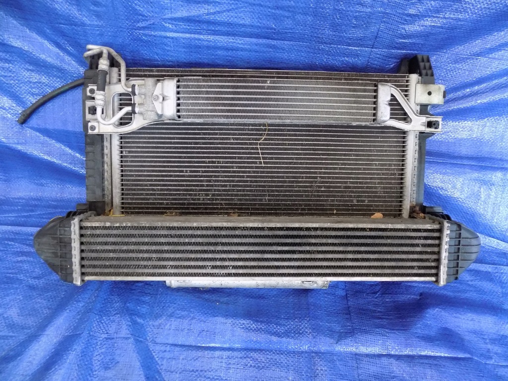 фото №1, B-klasa w245 комплект радіатор радіатор 2,0 cdi