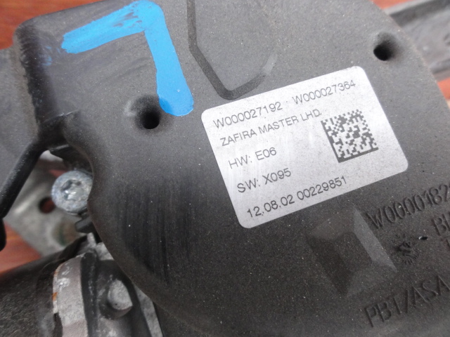 фото №3, Opel zafira c 2012 моторчик дворник левый eu