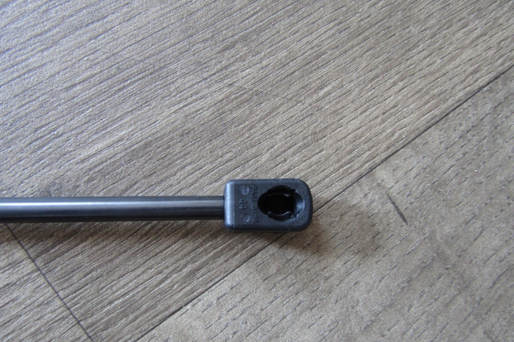 фото №4, Пружина газова кришки багажника fiat croma