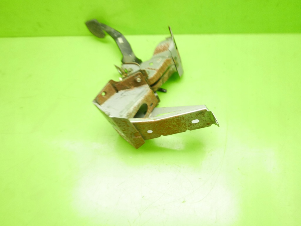 фото №5, Педаль тормоза mazda 6 i gg 2.0 16v hb 02-05