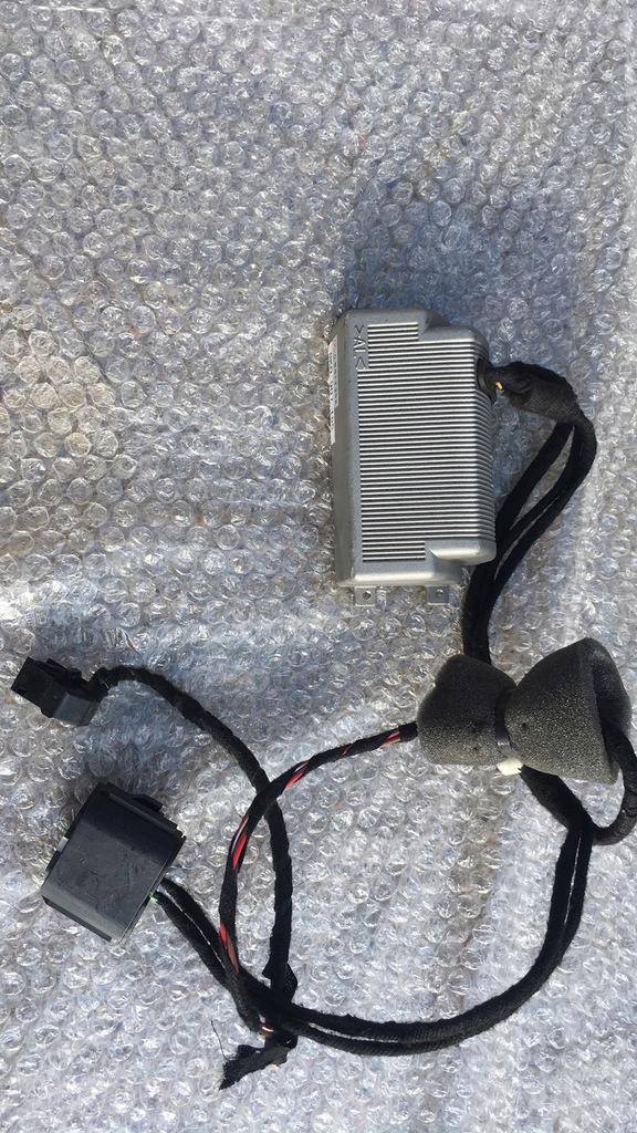 фото №1, Audi a4 a5 vw преобразователь напряжения 8k0907155