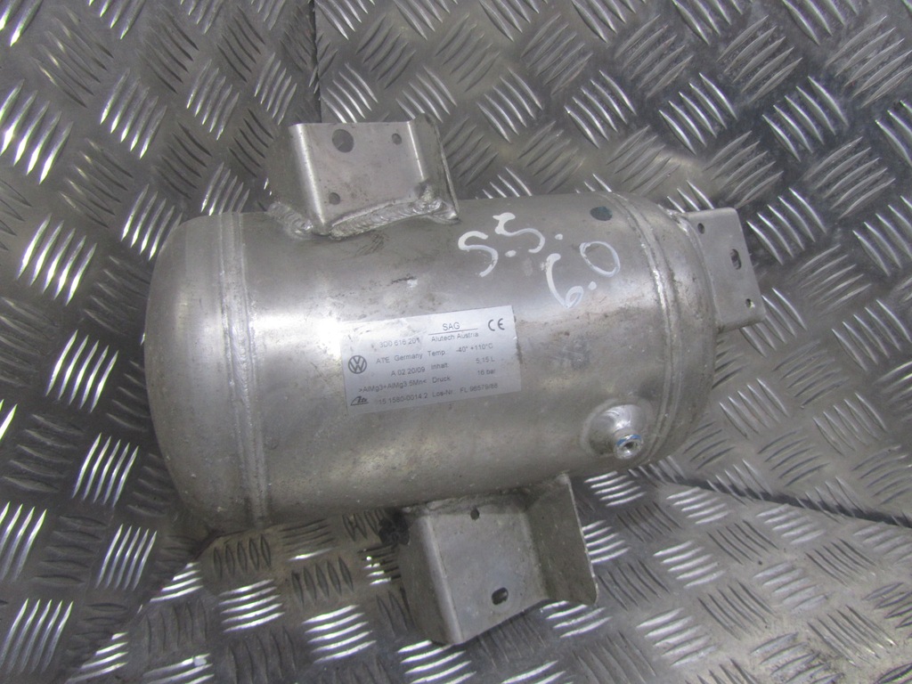 фото №1, Бак воздуха уровень bentley gt 3d0616201