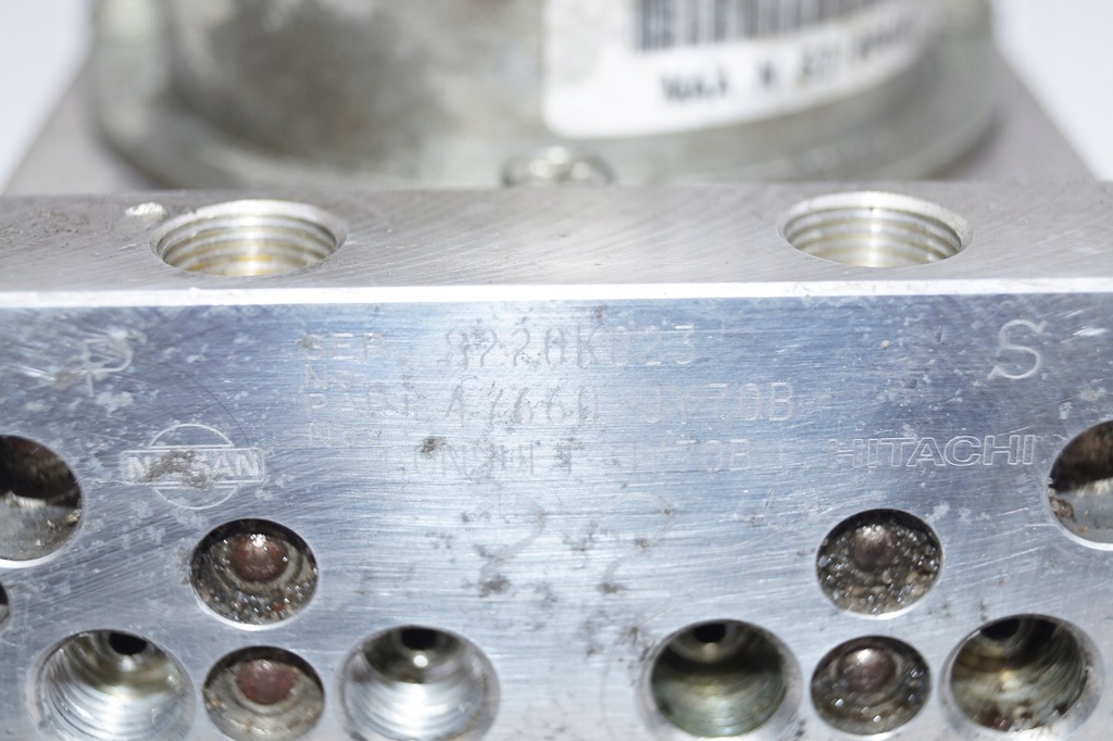 фото №7, Koleos i насос блок управления abs